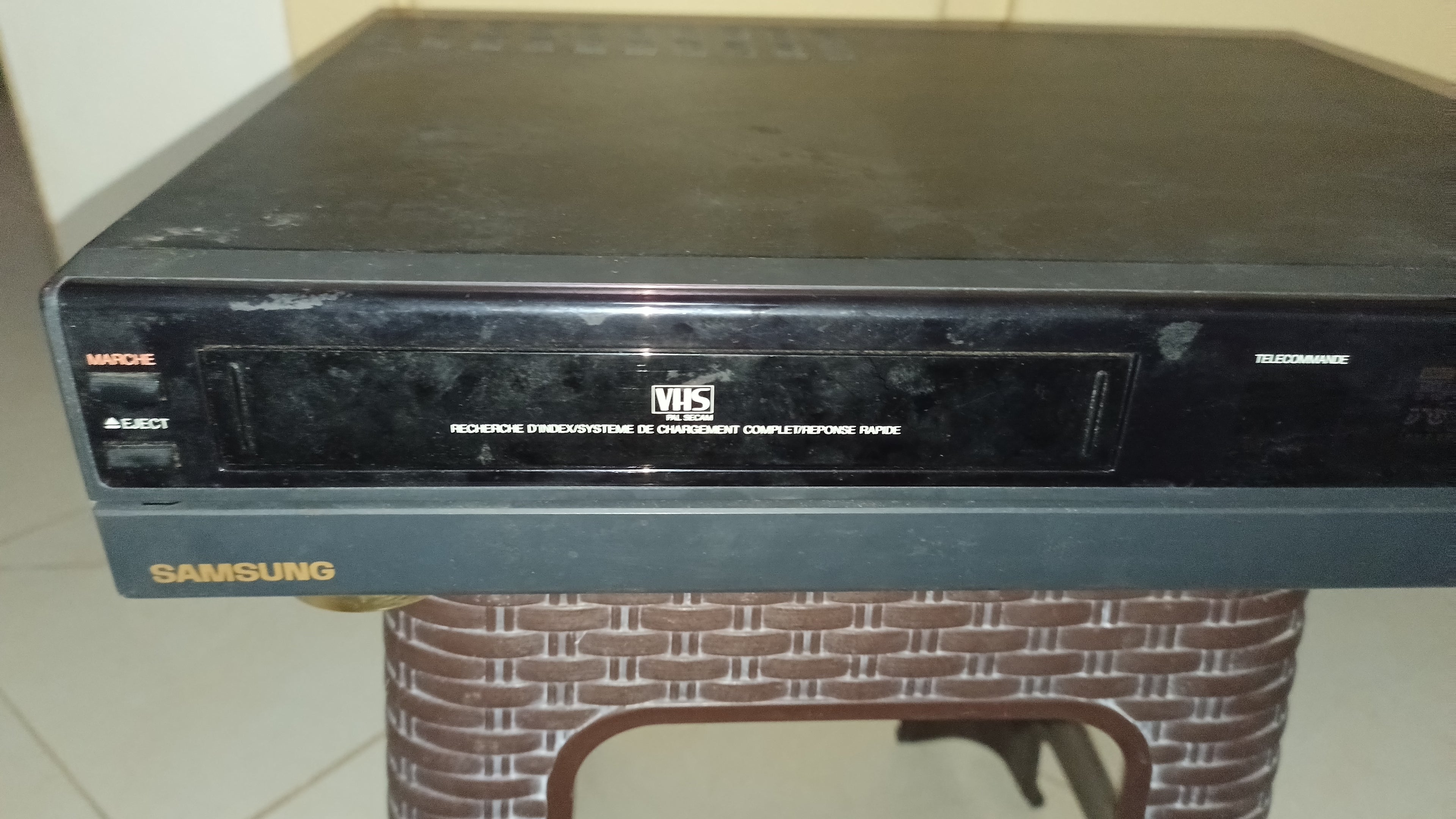 VHS videos noir